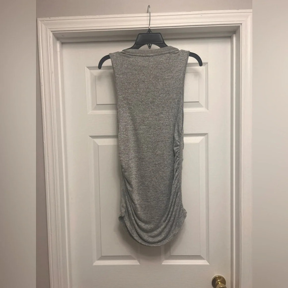 Gap Maternity Women’s Gray High Neck Tank Ruched Sides Size M - Picture 5 of 5